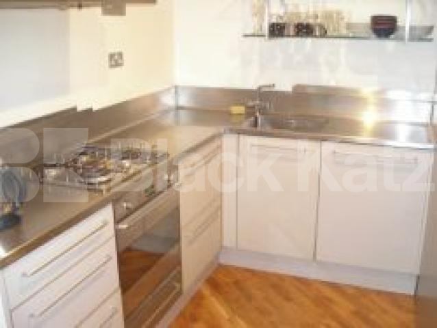 			Must be seen, 1 Bedroom, 1 bath, 1 reception Apartment			 The Glass House Building, Camden